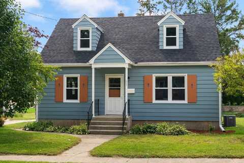 901 Van Buren Street, Fort Atkinson, WI 53538