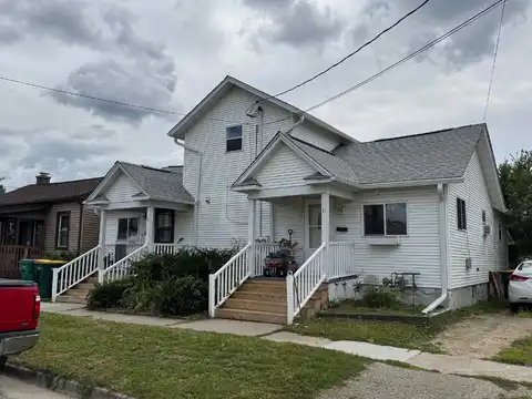 9-11 W Lawton Street, Edgerton, WI 53534
