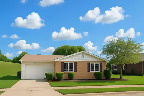 627 Lee Street, Connersville, IN 47331