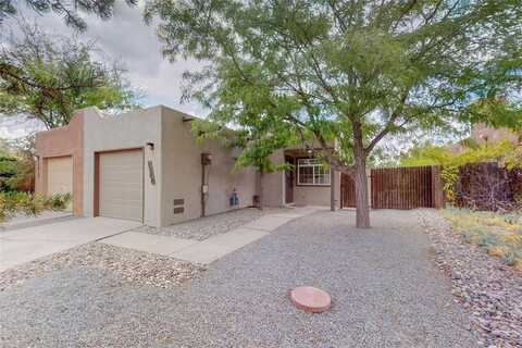 1508 Escondida Court, Santa Fe, NM 87507