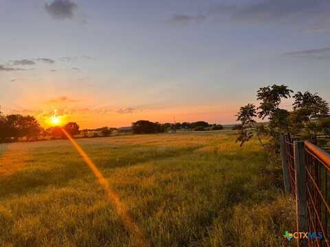 000 County Road 303, Shiner, TX 77984