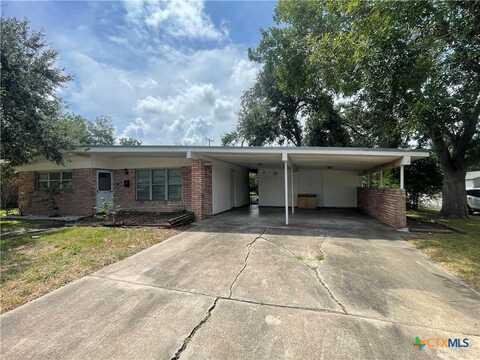 3001 Hummingbird Street, Victoria, TX 77901