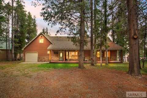 3592 Bills Loop South Road, Island Park, ID 83429