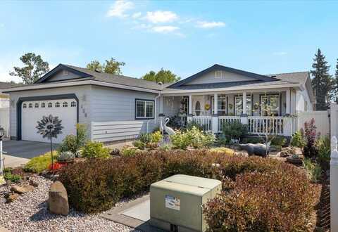 426 Marian Avenue, Central Point, OR 97502
