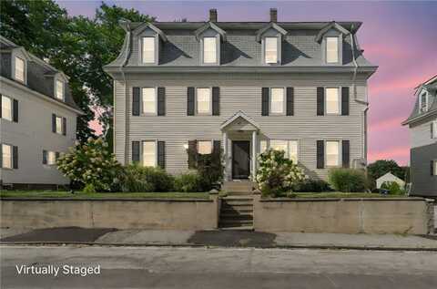 61 School Street, Lincoln, RI 02802