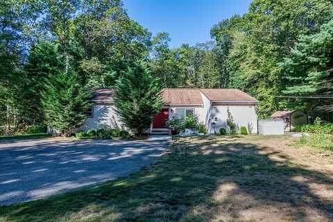 686 Gardner Road, Exeter, RI 02822