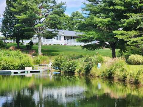 281 Arrowhead Road, Fancy Gap, VA 24328