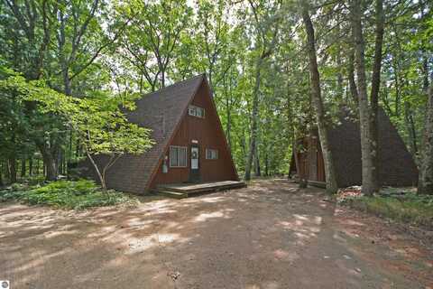 8847 South Road, Interlochen, MI 49643