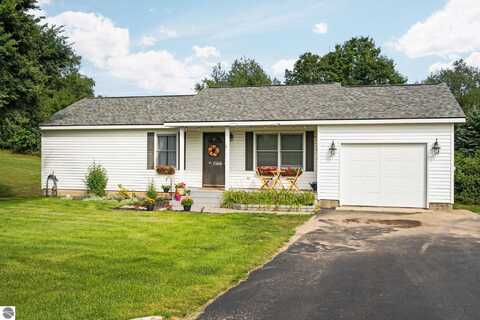 1566 Eastbriar, Traverse City, MI 49696