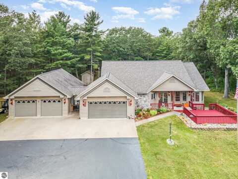 3661 Rollin Hill Court, Oscoda, MI 48750