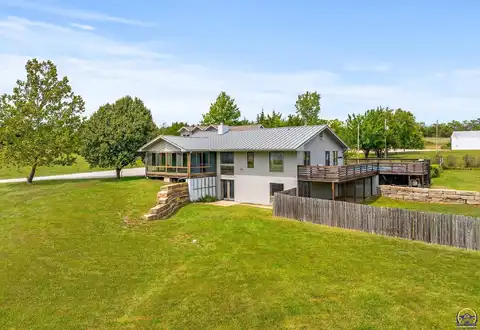 8040 SW 61st St, Topeka, KS 66610