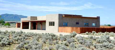 33 Vista Del Ocaso, Ranchos de Taos, NM 87557