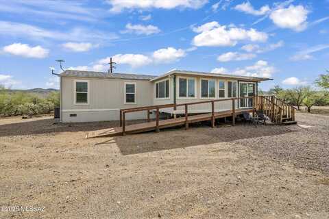 4780 S Jumping Cactus Road, Winkelman, AZ 85192