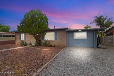 4337 E Lester Street, Tucson, AZ 85712