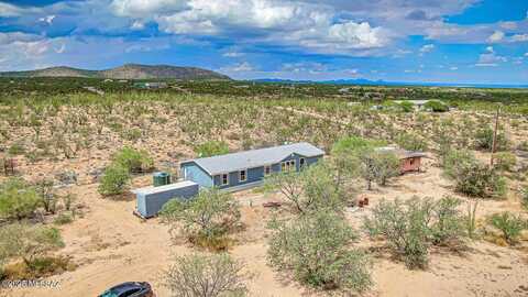 7015 W Pinto Road, Sahuarita, AZ 85629
