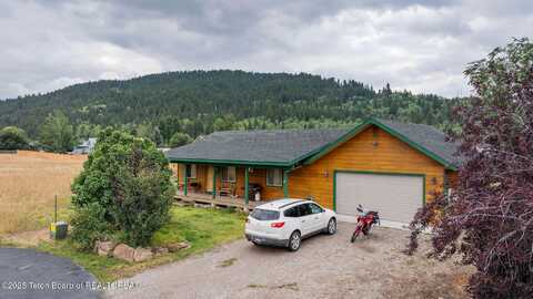 619 SNAKE RIVER DR, Alpine, WY 83128