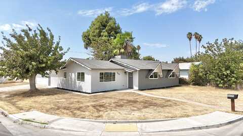 4925 Penelope Place, Bakersfield, CA 93304