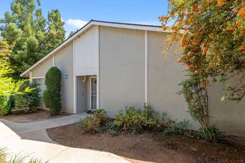 4755 N Cedar Avenue, Fresno, CA 93726