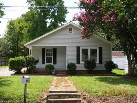45 W Finch Avenue, Denton, NC 27239