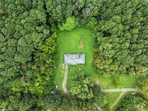1028 Eagle Drive, Boonville, NC 27011