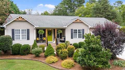 112 Baxter Road, Winston Salem, NC 27107
