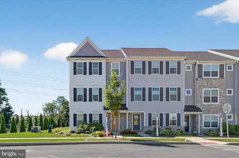 2411 SPRING WATER CIRCLE, LANCASTER, PA 17601