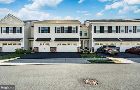 137 KNOCK HILL DRIVE, ROYERSFORD, PA 19468