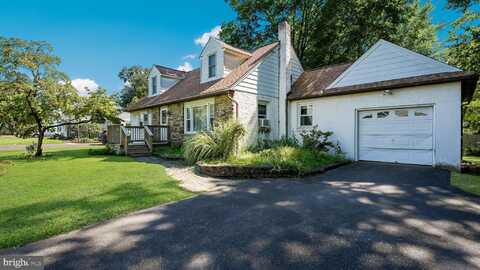 1034 E. MAIN STREET, LANSDALE, PA 19446