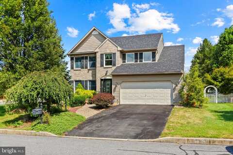2665 POND DRIVE, EASTON, PA 18040