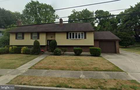 300 W NEW STREET, GLASSBORO, NJ 08028