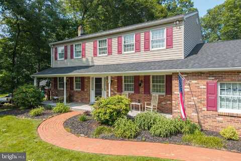 15 WOODCHUCK WAY, GLEN MILLS, PA 19342