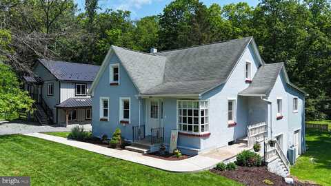 231 SWAMP ROAD, MORGANTOWN, PA 19543