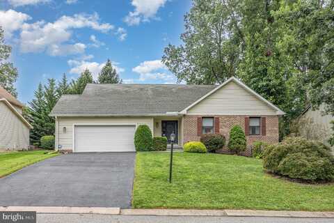 6 AMANDA AVENUE, HANOVER, PA 17331