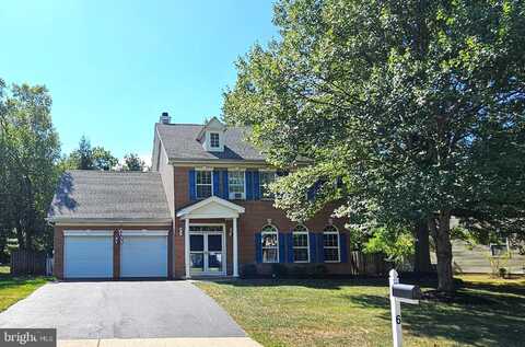 6 HEDGECROFT DRIVE, PENNINGTON, NJ 08534