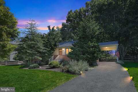 431 CREEK CROSSING ROAD NE, VIENNA, VA 22180