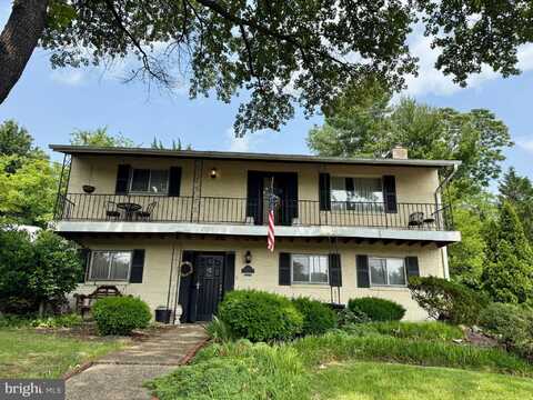 2700 BRYAN PLACE, ALEXANDRIA, VA 22302