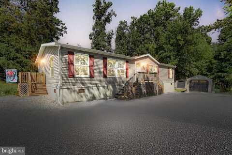 8891 ORCHARD ROAD, SPRING GROVE, PA 17362