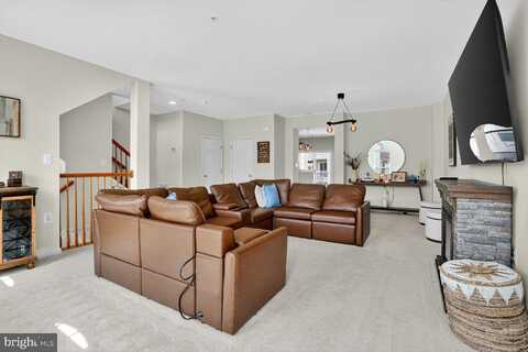 14264 WOVEN WILLOW LANE, CENTREVILLE, VA 20121