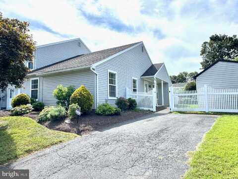 211 HALSEY AVENUE, READING, PA 19609