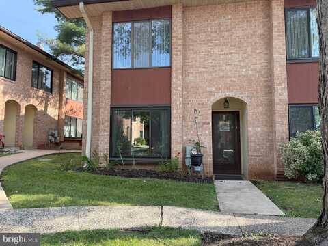 805 STONYBROOK, NORRISTOWN, PA 19403