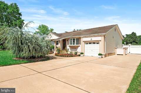 856 ESTATES BOULEVARD, HAMILTON, NJ 08690