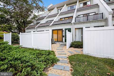 567 SUMMIT HOUSE, WEST CHESTER, PA 19382