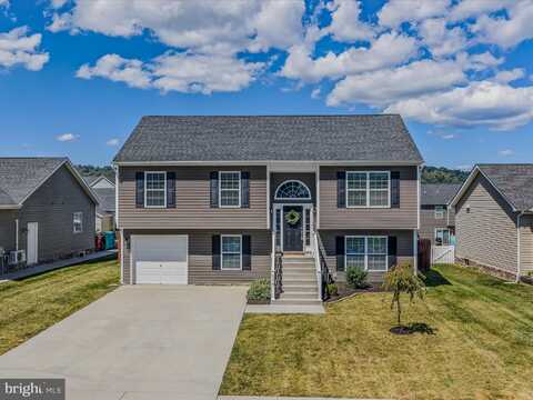 176 POCHARDS COURT, MARTINSBURG, WV 25403