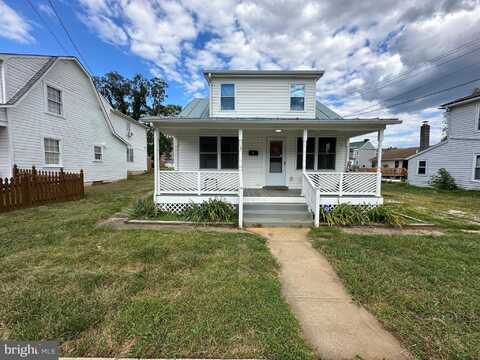 311 N LAWRENCE STREET, CHARLES TOWN, WV 25414