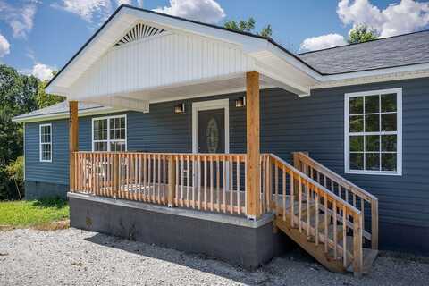 227 OAKWOOD ST, SPARTA, TN 38583