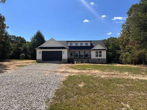 149 Falling Leaf Rd, Jamestown, TN 38556