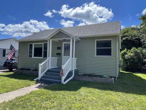 735 W Ridge, Marquette, MI 49855
