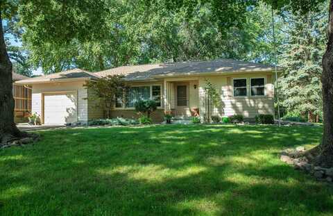 456 Loma Street, Waterloo, IA 50701