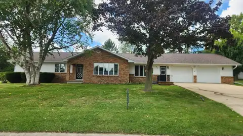 411 Westwood Drive, Strawberry Point, IA 52076