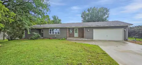 10203 Mark Rd Road, Cedar Falls, IA 50613